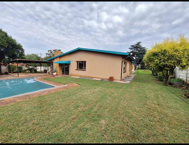 3 BEDROOM PROPERTY TO RENT IN VALHALLA